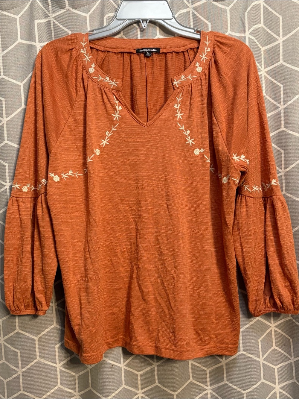 Textured Rust V-Neck Embroidered Peasant Tunic - Casual Women's Top